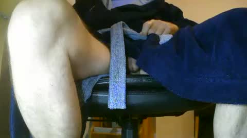 Snapshot of schlueppee chatting on 10-29-25, 06:48 Fritz Schluepper online show from 10-29-25, 06:48