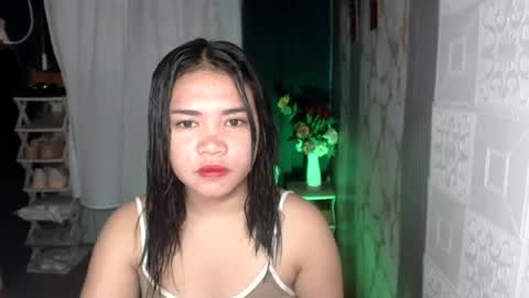 Snapshot of school_babe19 chatting on 07-16-26, 01:33 school_babe19 online show from 07-16-26, 01:33