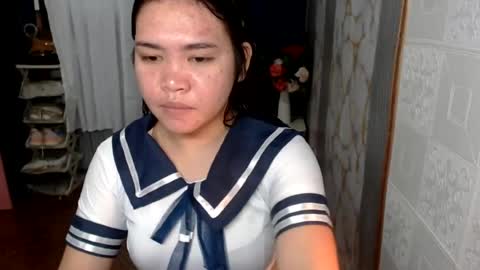Snapshot of school_babe19 chatting on 07-27-26, 05:03 school_babe19 online show from 07-27-26, 05:03