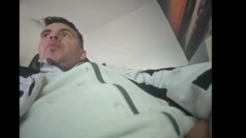 Snapshot of schosch01 chatting on 03-12-25, 01:08 schosch01 online show from 03-12-25, 01:08