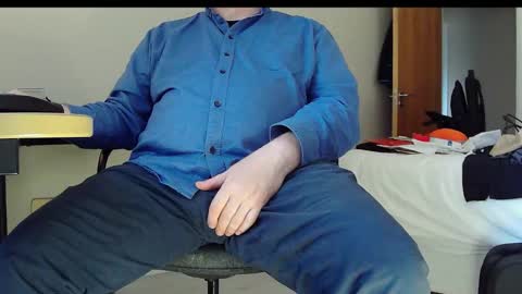 Mick online show from 12-17-25, 01:39