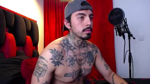 Snapshot of scockpion_ chatting on 05-16-26, 04:53 Alejandro help me to reach 200 thumps up online show from 05-16-26, 04:53