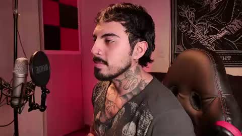 Alejandro help me to reach 200 thumps up online show from 07-02-26, 07:58