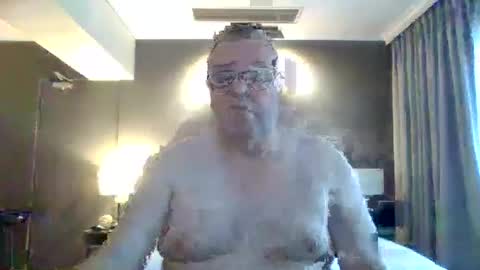 Snapshot of scoobs71 chatting on 05-19-26, 08:42 Scoobs online show from 05-19-26, 08:42