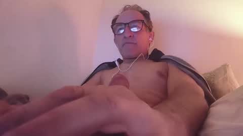 Snapshot of scotchwhieskie chatting on 04-29-26, 11:11 scotchwhieskie online show from 04-29-26, 11:11