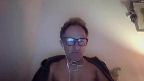 Snapshot of scotchwhieskie chatting on 04-30-26, 10:47 scotchwhieskie online show from 04-30-26, 10:47