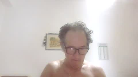 Snapshot of scotchwhieskie chatting on 07-12-26, 02:19 scotchwhieskie online show from 07-12-26, 02:19