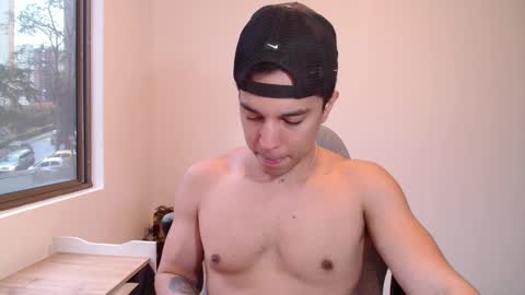 Snapshot of scott_brasher1 chatting on 02-24-25, 10:25 Twitter Scott brasher1 Instagram Camiloestuardo2 online show from 02-24-25, 10:25