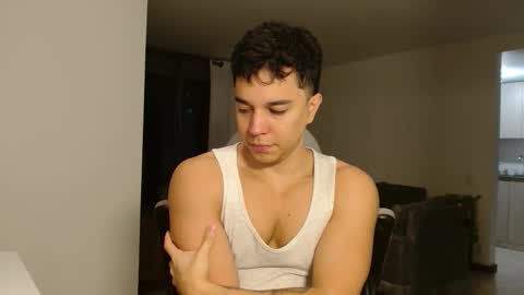 Snapshot of scott_brasher1 chatting on 03-09-26, 04:27 Twitter Scott brasher1 Instagram Camiloestuardo2 online show from 03-09-26, 04:27