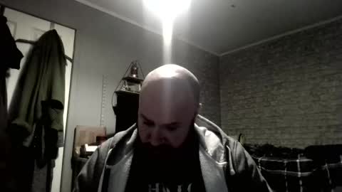 Snapshot of scottish_alien chatting on 03-29-26, 12:43 Richard James online show from 03-29-26, 12:43