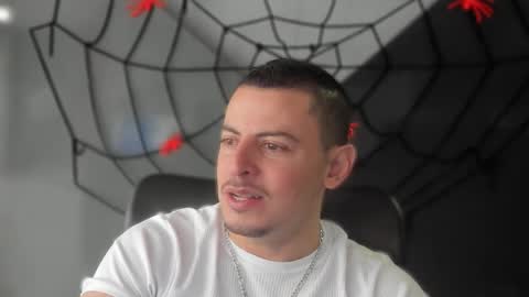 Ricardo online show from 10-12-25, 02:38