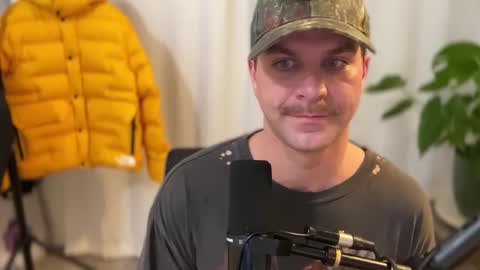 Snapshot of scottybeam chatting on 12-04-24, 05:38 Scotty online show from 12-04-24, 05:38