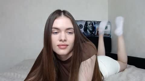 Snapshot of scratc_h chatting on 05-19-26, 01:39 scratc_h online show from 05-19-26, 01:39