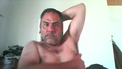 Snapshot of scubi007 chatting on 09-24-25, 02:20 scubi007 online show from 09-24-25, 02:20