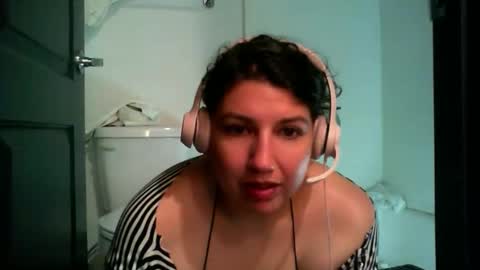 Danni online show from 11-25-25, 04:07