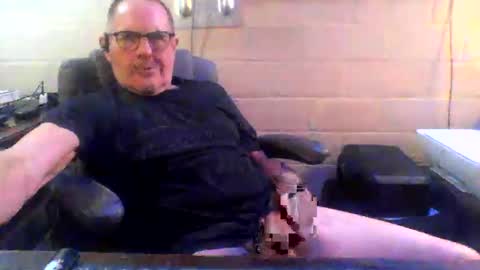 Snapshot of sdh69 chatting on 03-29-26, 04:23 eating pussy sucking dick online show from 03-29-26, 04:23