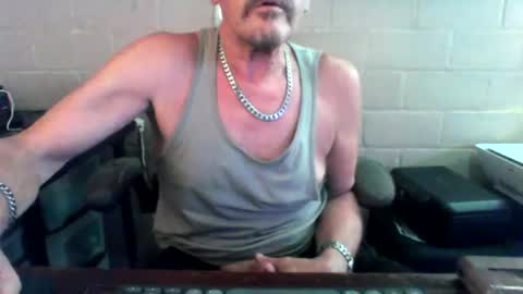 eating pussy  sucking dick online show from 07-27-26, 08:16
