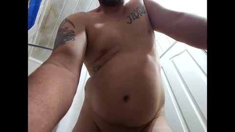Snapshot of sdraftt45 chatting on 12-27-24, 10:26 Arin online show from 12-27-24, 10:26