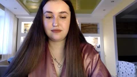 Snapshot of sea_cocktail chatting on 12-25-24, 09:24 Elizabeth  online show from 12-25-24, 09:24