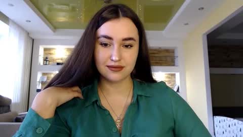 Snapshot of sea_cocktail chatting on 01-03-25, 08:32 Elizabeth  online show from 01-03-25, 08:32