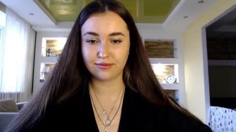 Snapshot of sea_cocktail chatting on 01-08-25, 11:21 Elizabeth  online show from 01-08-25, 11:21