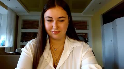 Snapshot of sea_cocktail chatting on 09-30-25, 06:51 Elizabeth  online show from 09-30-25, 06:51