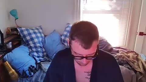 Snapshot of seamusshameless chatting on 06-03-26, 11:21 Seamus online show from 06-03-26, 11:21