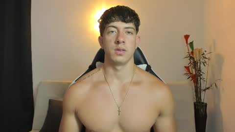Snapshot of sean_brownx chatting on 07-23-26, 12:47 Sean online show from 07-23-26, 12:47