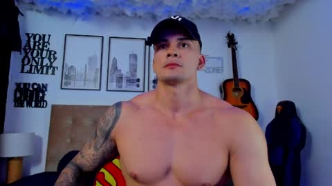 Snapshot of sean_carrera69 chatting on 06-09-26, 12:00 Sean Carrera online show from 06-09-26, 12:00