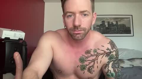 Snapshot of seanbluexxx chatting on 12-21-25, 07:10 Sean Blue online show from 12-21-25, 07:10