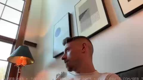 Snapshot of seb_tv chatting on 10-01-25, 08:37 Sebastian online show from 10-01-25, 08:37