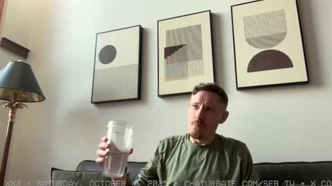 Snapshot of seb_tv chatting on 10-04-25, 12:14 Sebastian online show from 10-04-25, 12:14