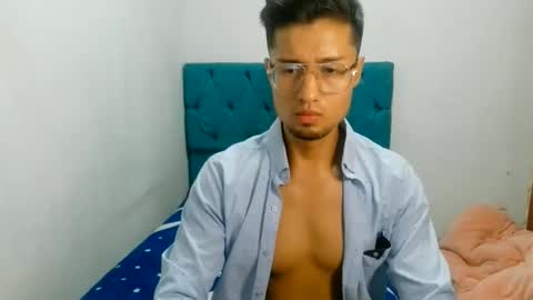 SEBASTIAN online show from 06-11-26, 04:21