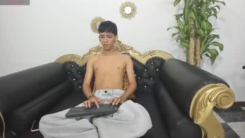 Sebastian Alvarez online show from 06-21-26, 07:27