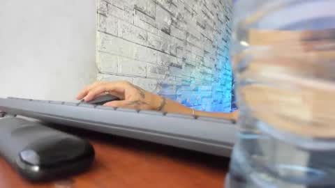 sebas jusa online show from 05-12-26, 01:19