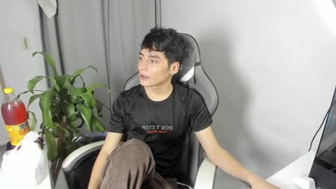 sebastian online show from 04-30-26, 10:36