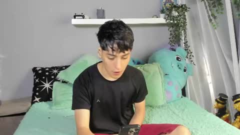 sebastian online show from 06-12-26, 01:43