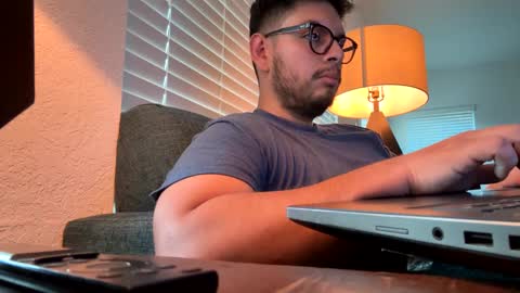 Snapshot of sebasbilbao7 chatting on 09-12-25, 12:22 sebasbilbao7 online show from 09-12-25, 12:22