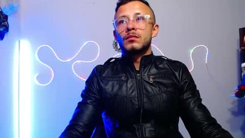 Sebastian online show from 10-11-25, 08:13