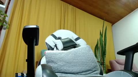 Sebastian online show from 04-20-26, 03:42