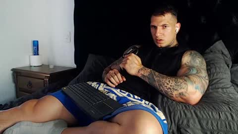 Sebastian online show from 04-13-26, 07:19