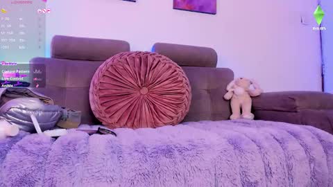     .  INDEPENDENT MODEL online show from 03-28-26, 02:16