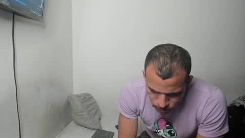 Snapshot of sebastianp13 chatting on 01-10-25, 06:31 sebatian palacios online show from 01-10-25, 06:31