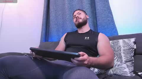 Instagram jeanpaulfit  online show from 02-26-25, 12:16