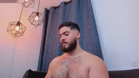 Instagram jeanpaulfit  online show from 03-26-26, 10:48