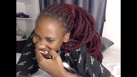 Snapshot of sebatrishaa chatting on 09-19-25, 03:34 sebatrishaa online show from 09-19-25, 03:34