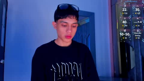 Snapshot of sebax_00 chatting on 04-25-26, 08:39 Sebastian online show from 04-25-26, 08:39