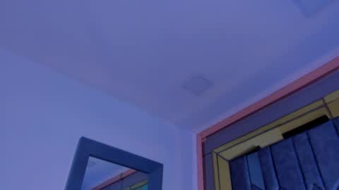 Snapshot of sebax_00 chatting on 05-06-26, 05:03 Sebastian online show from 05-06-26, 05:03