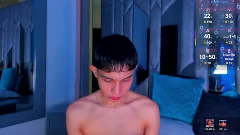 Snapshot of sebax_00 chatting on 05-10-26, 04:17 Sebastian online show from 05-10-26, 04:17