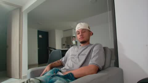 ryan miller online show from 01-05-25, 07:28